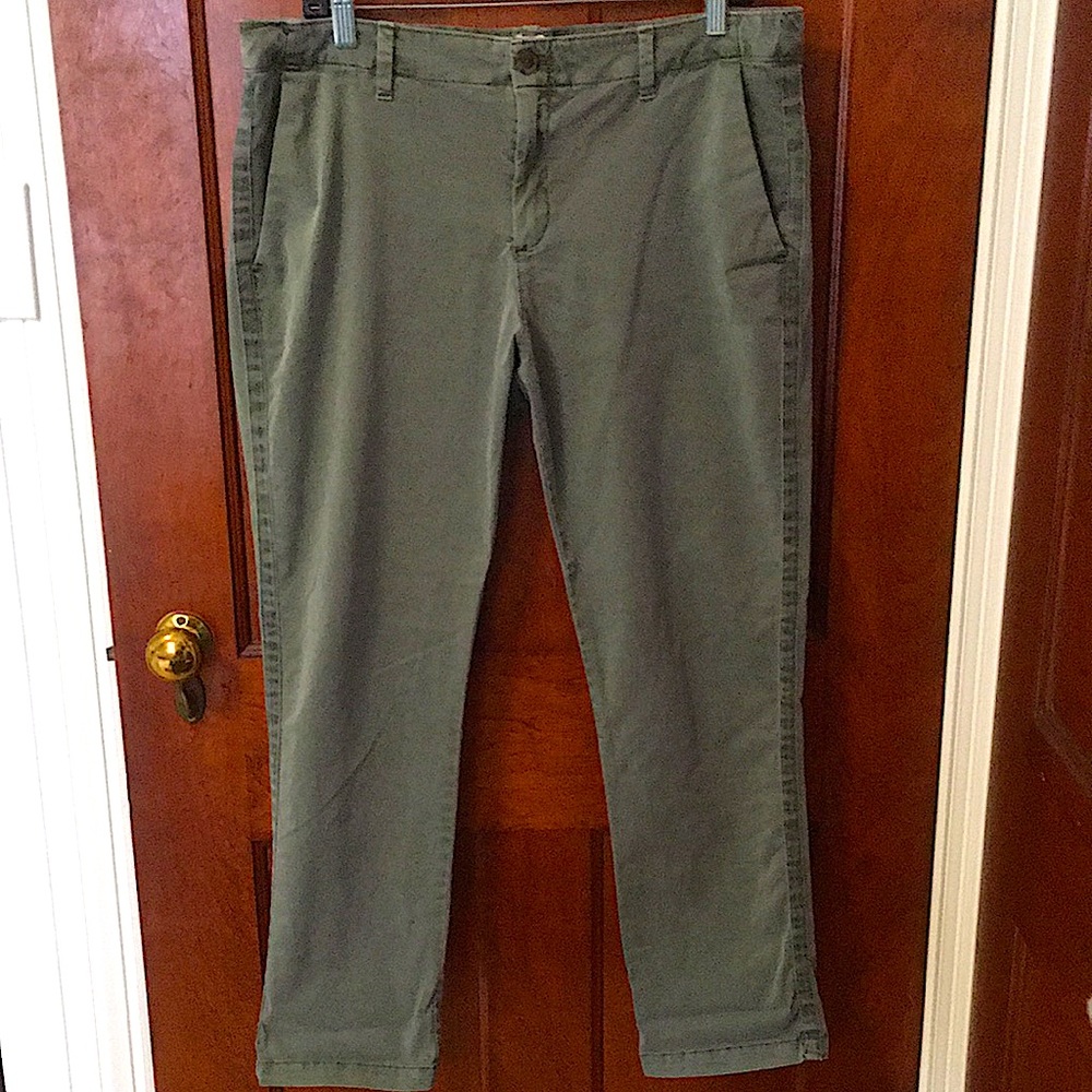GAP Girlfriend chino pants (W 12, olive)